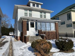 110 W Columbia Ave, Champaign, IL 61820