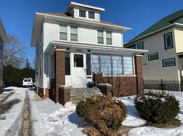 110 W Columbia Ave, Champaign, IL 61820