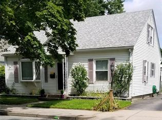 488 Walcott St, Pawtucket, RI 02861