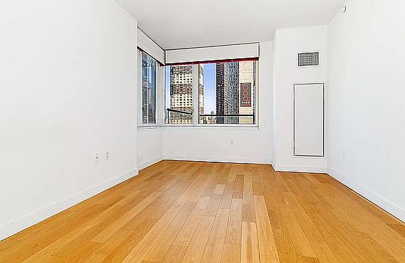 3rd image of 515 9th Ave #12J