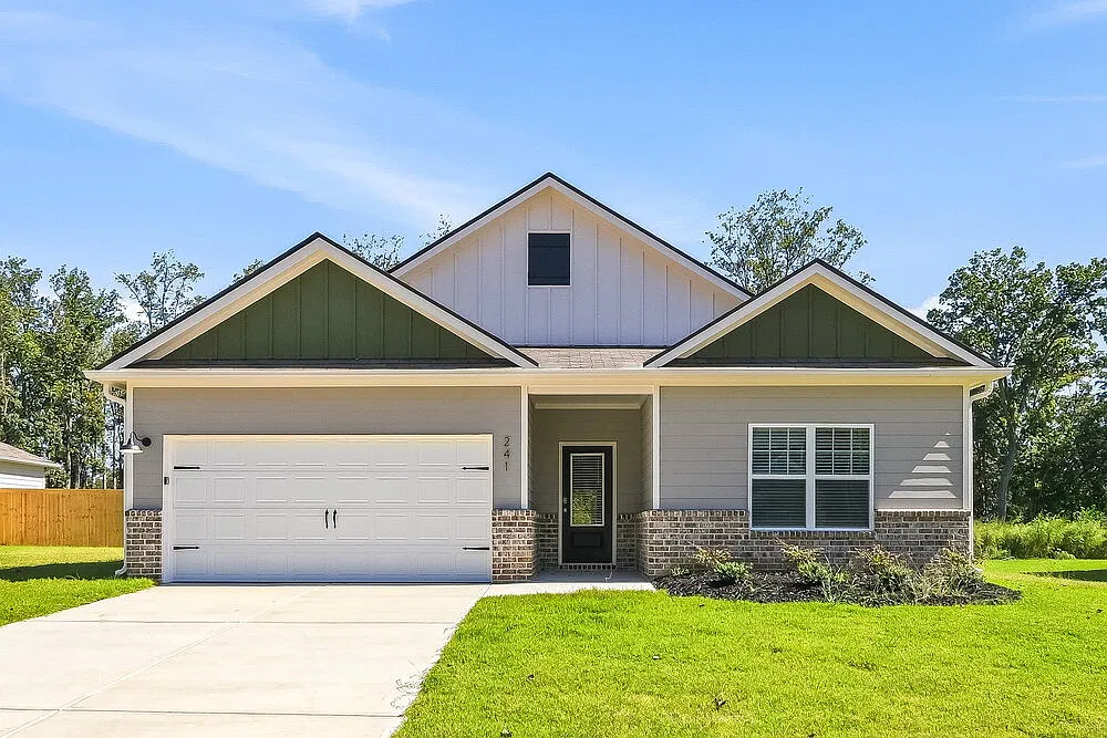 3 bed, 2.0 bath, 1883 sqft, $2,100 — Photo 1