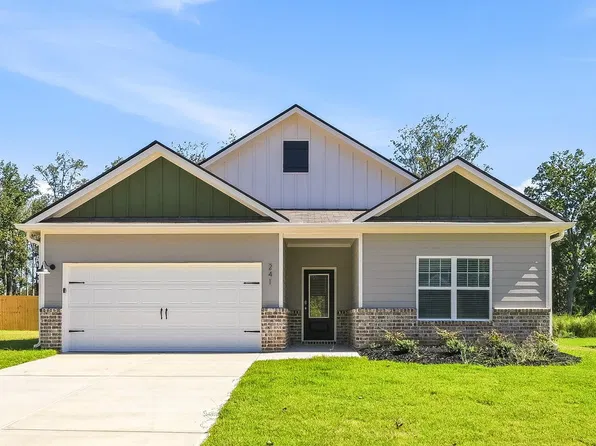 241 Bluegill Dr, Jefferson, GA 30549
