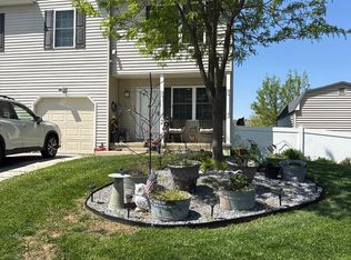 2 Creekside Dr, Wrightsville, PA 17368