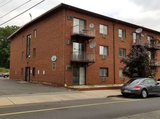550 Central Ave APT 2, Harrison, NJ 07029
