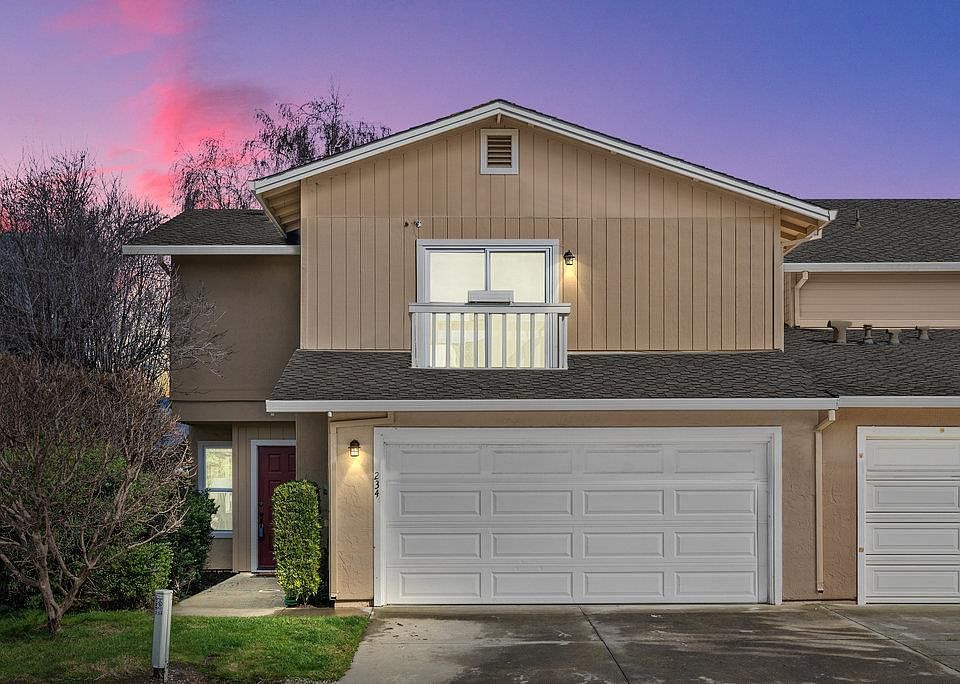 1st image of 234 Berryknoll Ct