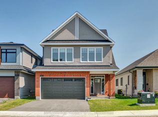 868 Snowdrop Cres, Ottawa, ON K1T0X7