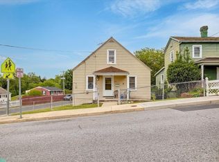 14 E Gay St, Staunton, VA 24401