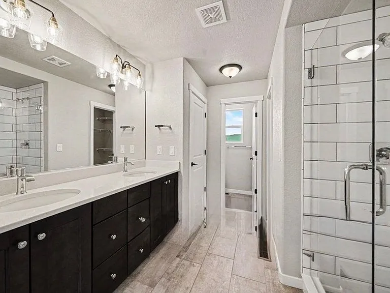16861 New Autumn Dr — Photo 37