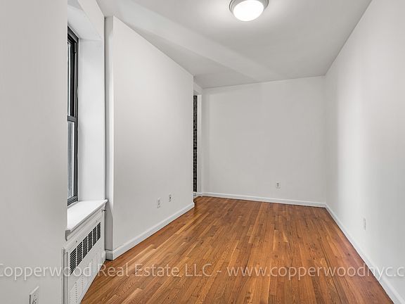 4th image of 402 E 78th St APT 12