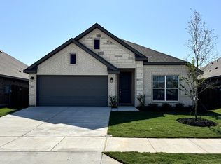 4437 Copper Point Dr, Crowley, TX 76036