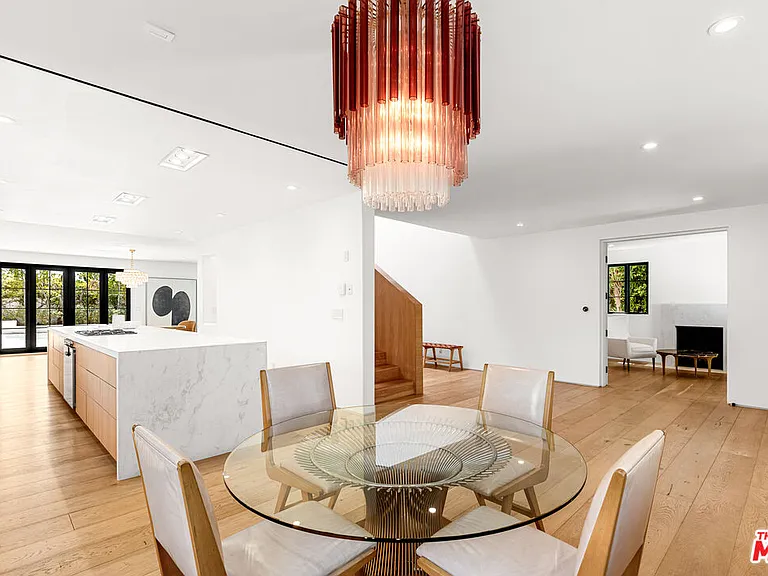 1001 Hanover Dr — Photo 13