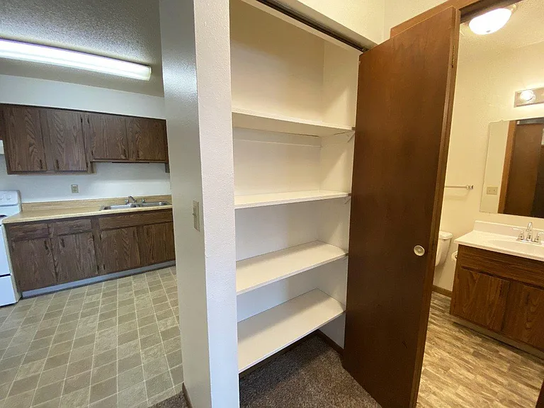 Autumn Grove Apartments — Photo 5
