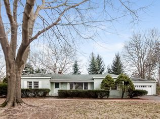 29 Neck Rd, Madison, CT 06443