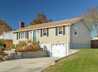 21 Geranium Cir, Cranston, RI 02920