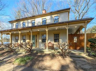 211 Seymour Rd, Woodbridge, CT 06525