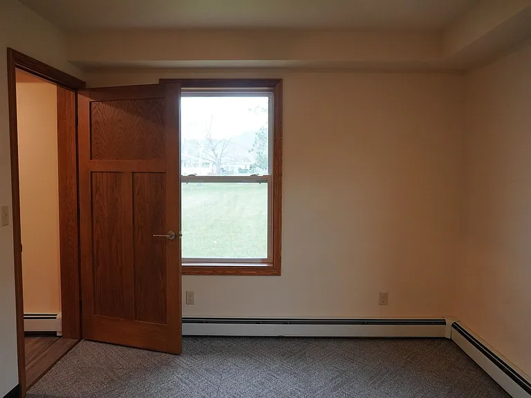 100 Bothne Dr — Photo 38