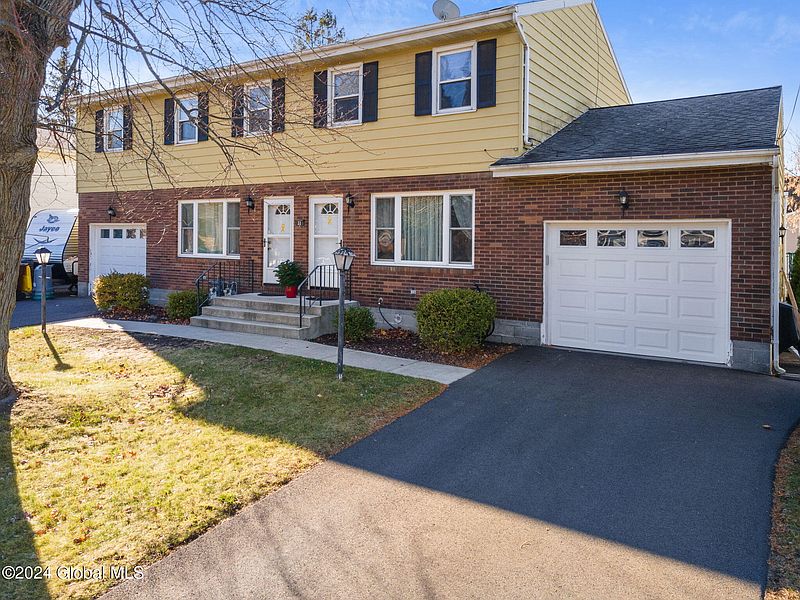 2nd image of 33 Ledgewood Drive