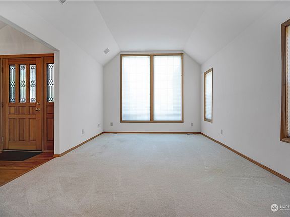 4th image of 11234 Skyview Lane SE