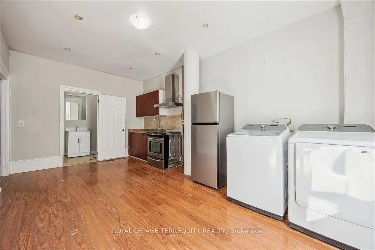 3 bed, $2,350 — Photo 4