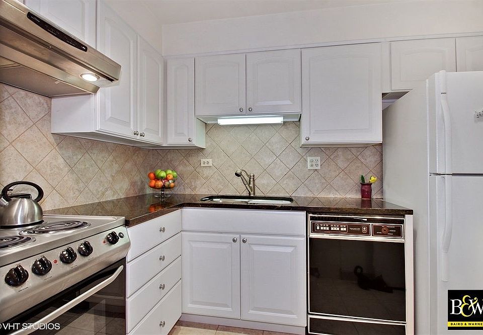 Mews Condominiums 660 Mews IL Zillow