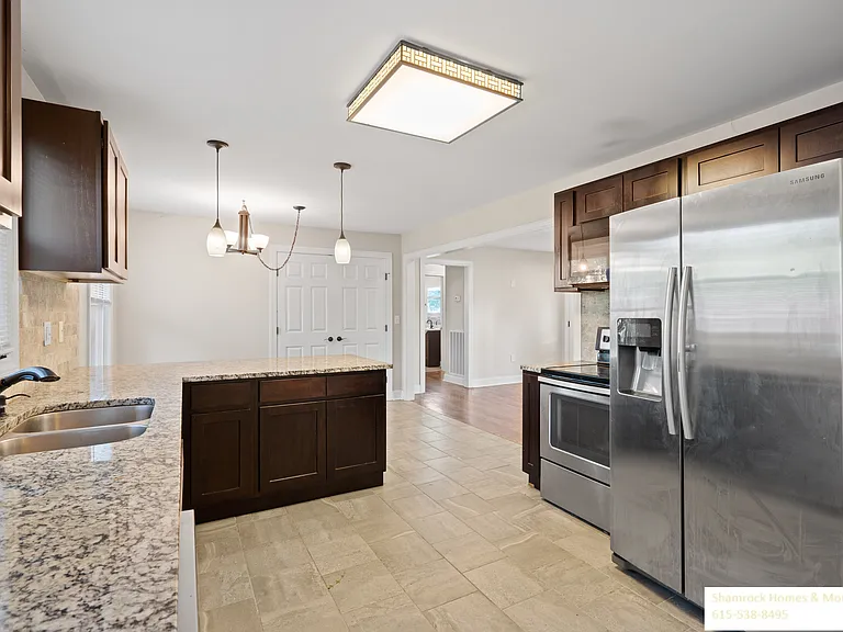 1235 Berwick Trl — Photo 6