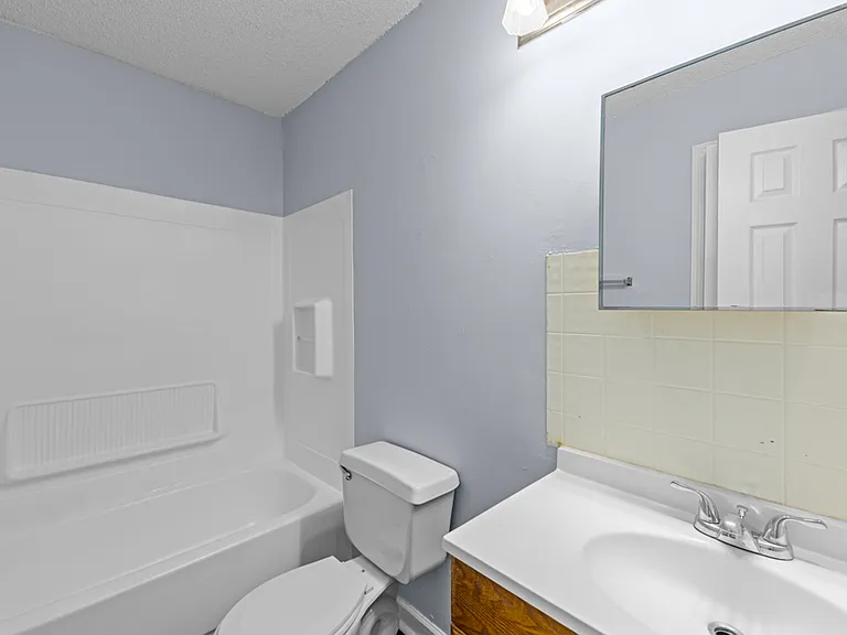 Sabal Palms Apartments — Photo 12