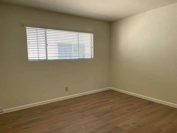 4th image of 519 Northlake Dr