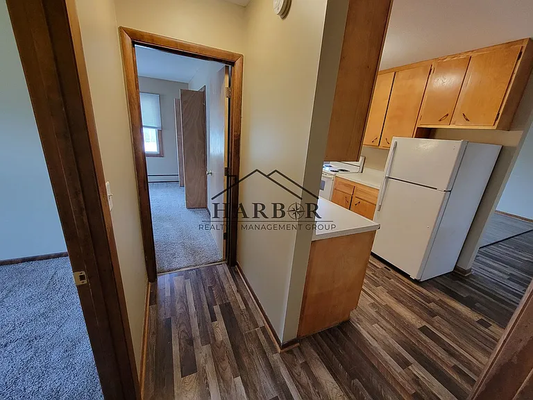202 11th Ave NW #602 — Photo 3