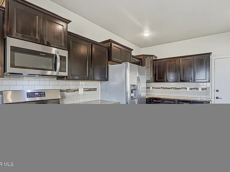 14844 Sunny Land Ave — Photo 15