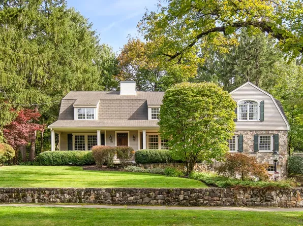 35 Rosalie Rd, Newton, MA 02459