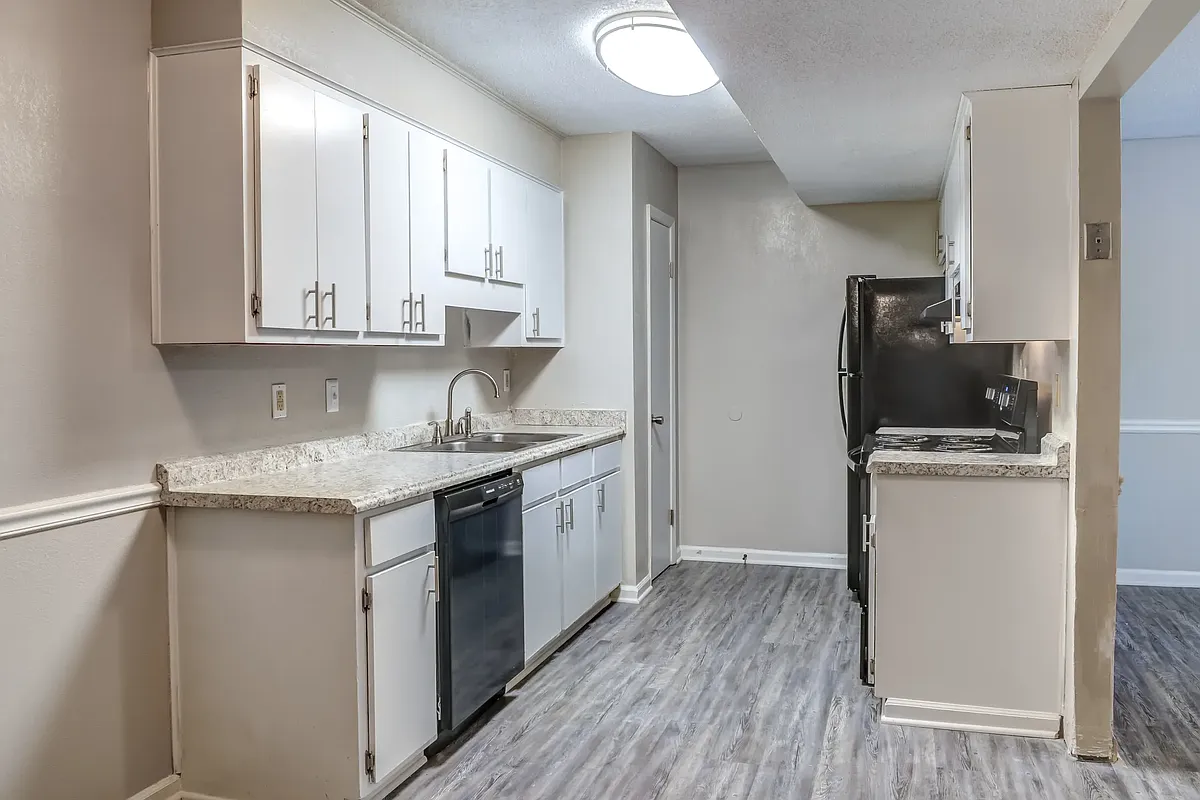 Building Photo - The Reserve at 1508