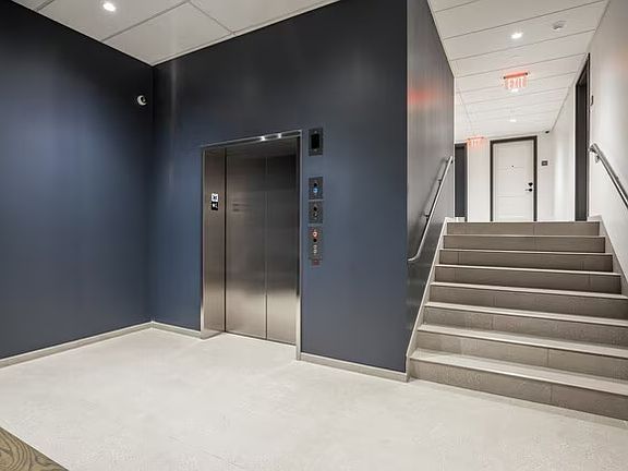 4th image of 103 Hemenway St #103