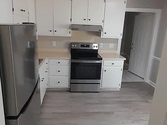 2nd image of 104 Ketch Point Ct