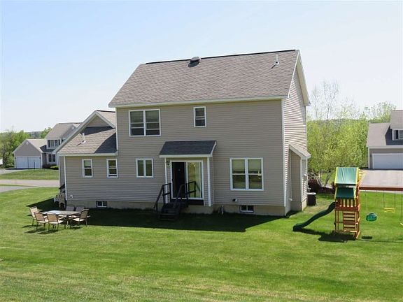 2nd image of 62 Valleywood Dr