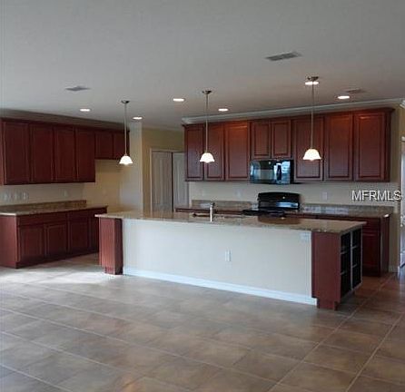 4th image of 3256 Lynrock Ave