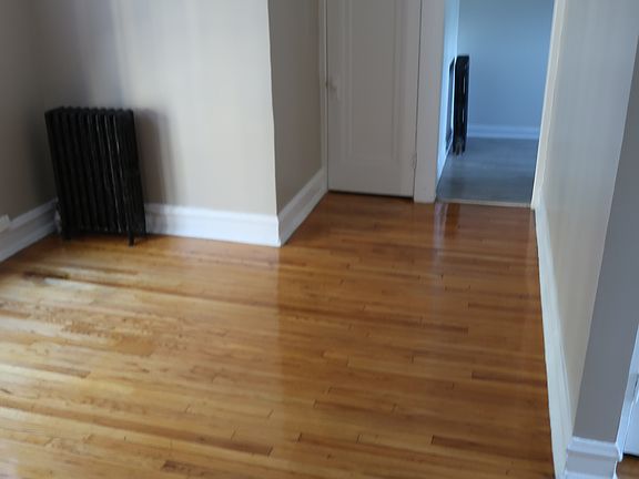 4th image of 6372 N Hermitage Ave #2