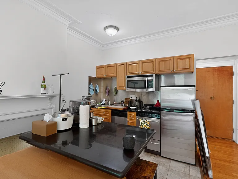 1071 Beacon St #3 — Photo 11