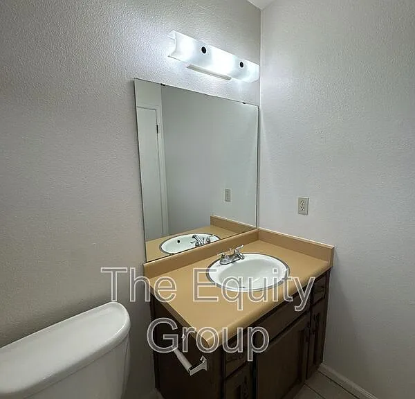 3525 S County Center Dr — Photo 14