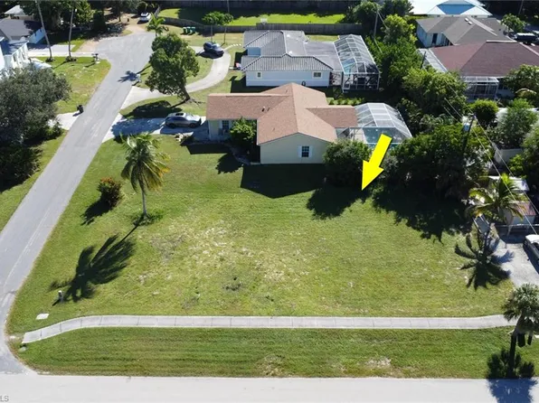 245 Quail DR, MARCO ISLAND, FL 34145