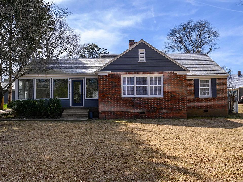 1st image of 126 Meadow Ln