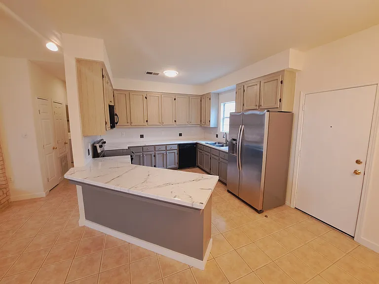 21604 Boggy Ford Rd — Photo 8