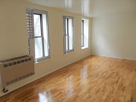 Rented by City Connections Realty | media 17