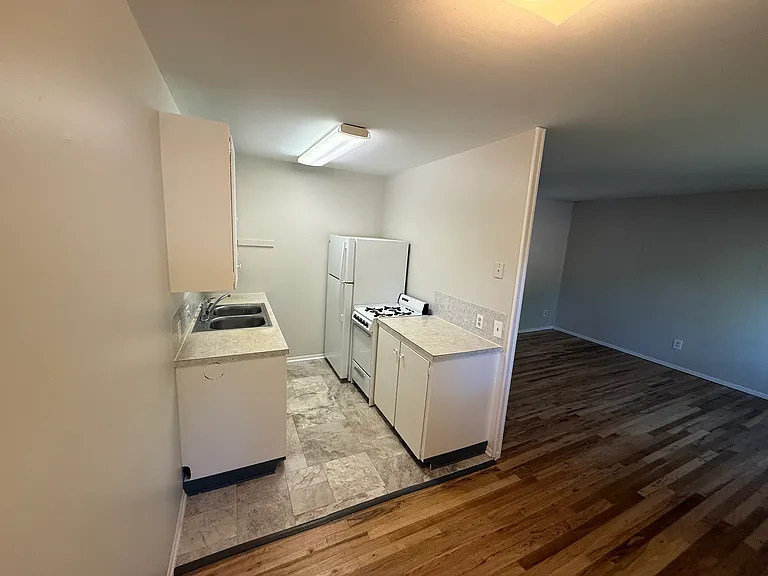 1855 Goss St #1 — Photo 3