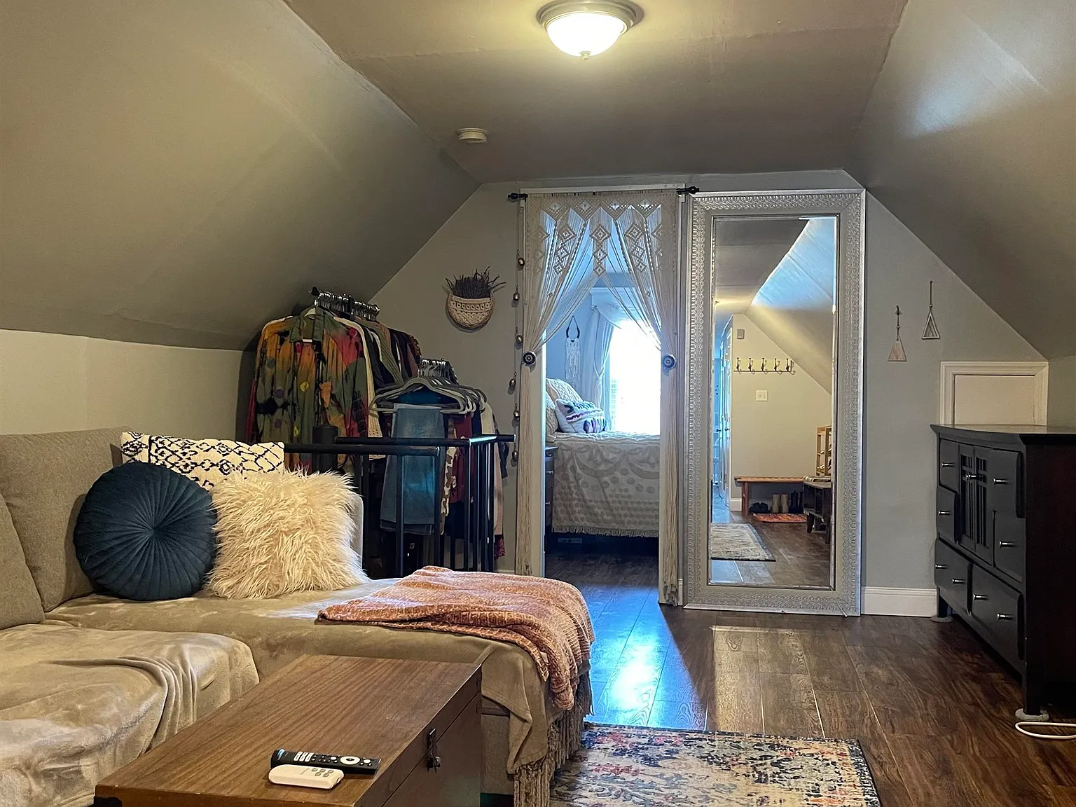 1 bed, 1.0 bath, $1,800 — Photo 4