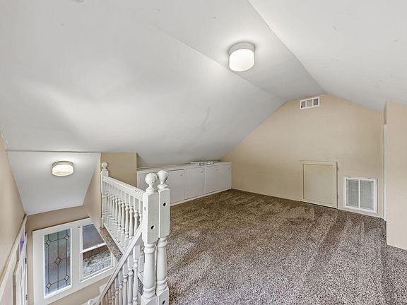 5th image of 315 King St