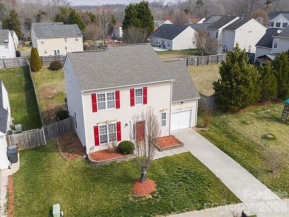 3rd image of 8212 Weeping Fig Ln