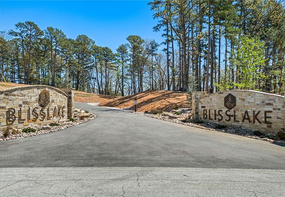 1st image of 8111 Winterberry Ln #5