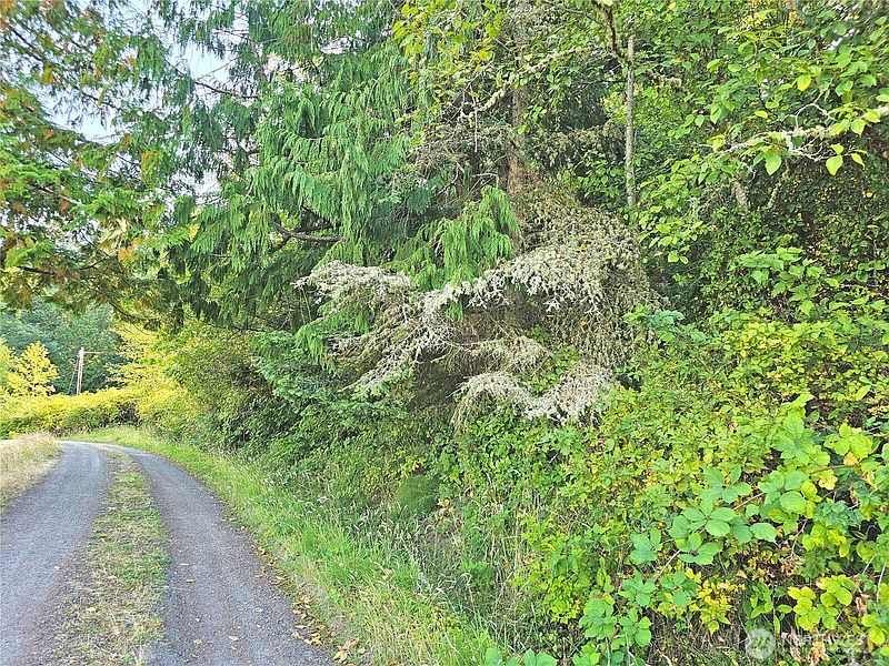5th image of 0 N Bay Way