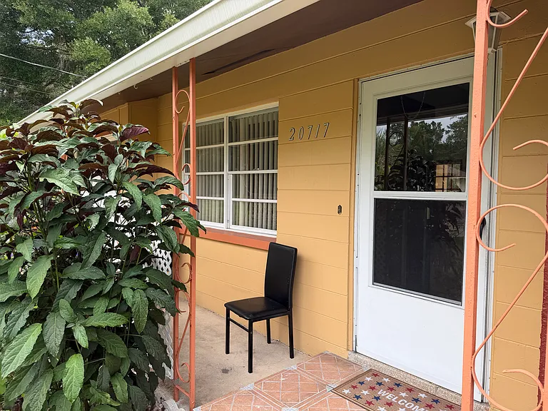 20717 SW Beach Blvd — Photo 6