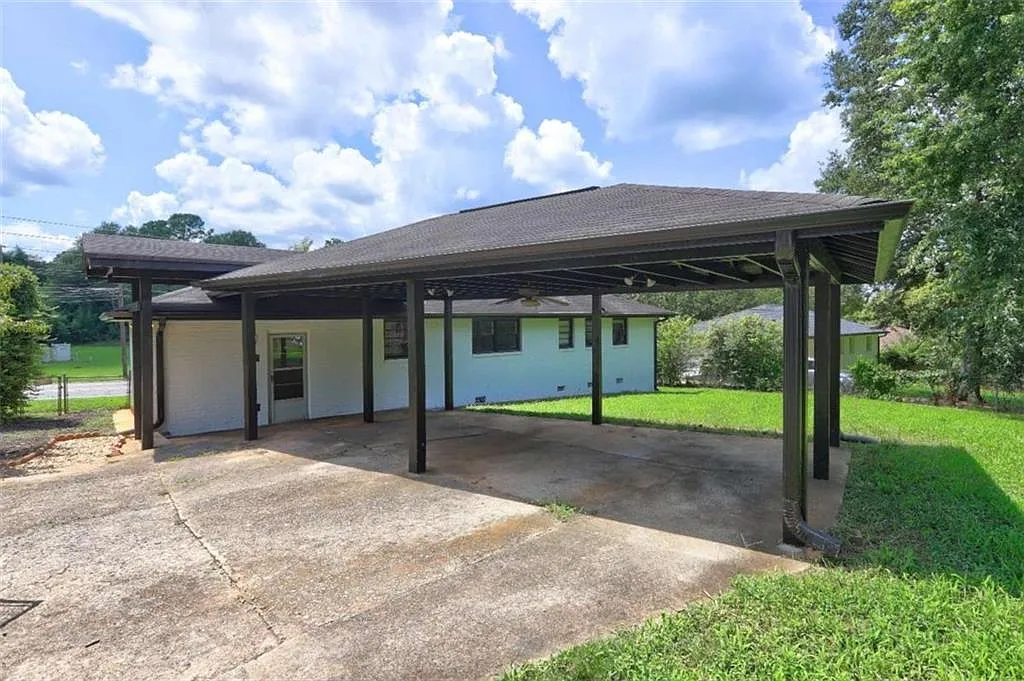 3 bed, 2.0 bath, $2,000 — Photo 3
